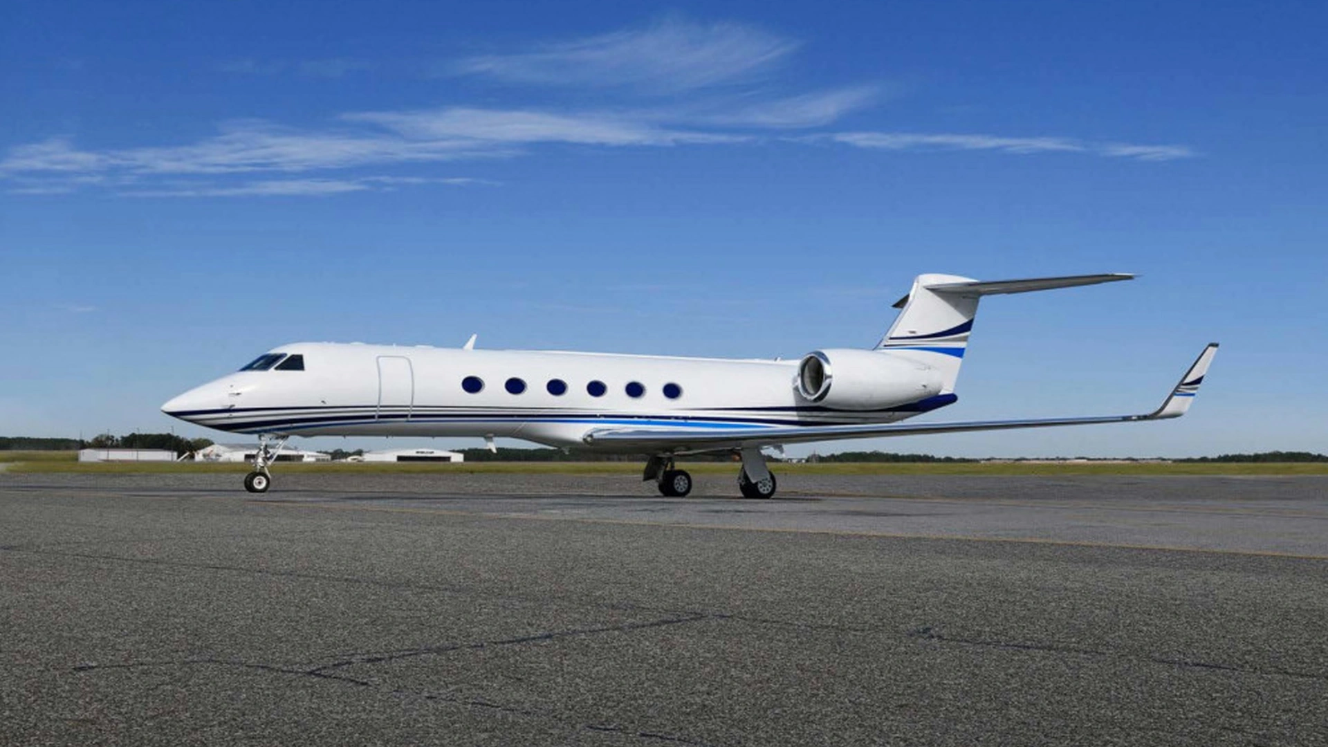 Alerion Gulfstream V - N962MM available for private charter by Alerion Aviation.
