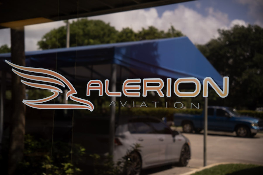 Alerion-Aviation-Window Alerion Aviation front window